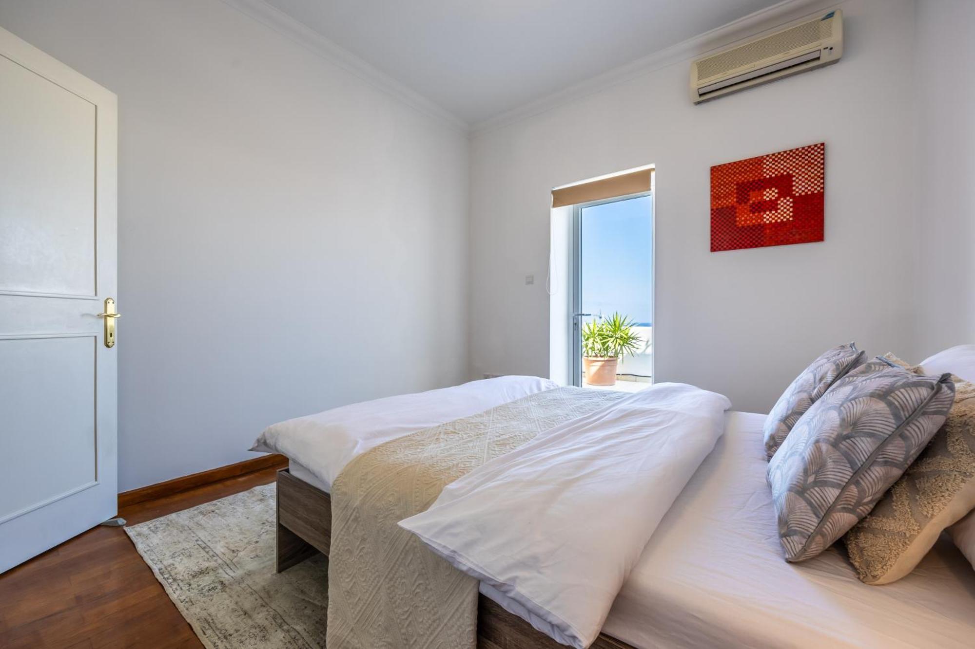 Stunning - Seaview Penthouse 3-Bed + Parking Appartement Sliema Buitenkant foto